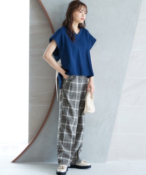 miclat（ミクラ）の「大きいサイズ　サイドベルトスウェットベスト　miclat（スウェット・レディース・クリーム/ネイビー・3L～4L/L～LL）」の10枚目の写真