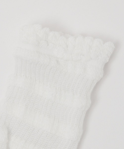 FOREVER 21(フォーエバー トゥエンティーワン)の「ロングシアーソックス(ソックス/靴下・レディース・ブラック/ホワイト系その他・FREE)」の8枚目の写真