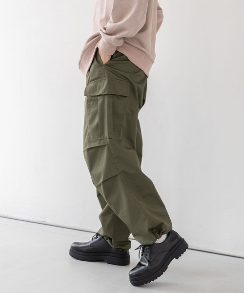LAKOLE（ラコレ）の「TCツイルワイドカーゴパンツ / 970519（カーゴパンツ・メンズ・オリーブ/グレー/ブラック・MEDIUM/LARGE/X-LARGE）」の5枚目の写真