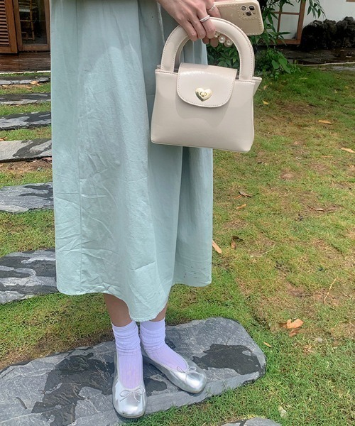 gossip！ロサンゼルス（ゴシップロサンゼルス）の「ハートロック２WAYBAG（ハンドバッグ・レディース・ブラック/ホワイト・FREE）」の17枚目の写真