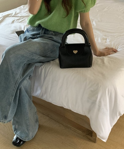 gossip！ロサンゼルス（ゴシップロサンゼルス）の「ハートロック２WAYBAG（ハンドバッグ・レディース・ブラック/ホワイト・FREE）」の5枚目の写真