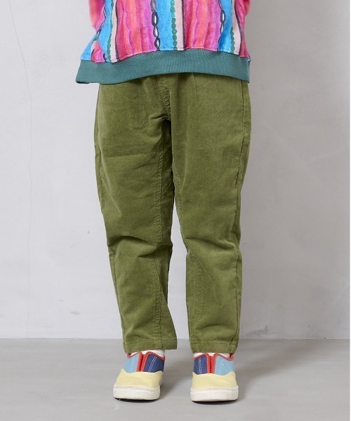 BIG FIELD（ビッグフィールド）の「コールテンマチツキテーパードパンツ（80～150cm）（その他パンツ・キッズ・カーキ/ピンク/チャコール/ネイビー/イエロー/サンドベージュ・80/90/95/100/110/120/130/140/150）」の4枚目の写真
