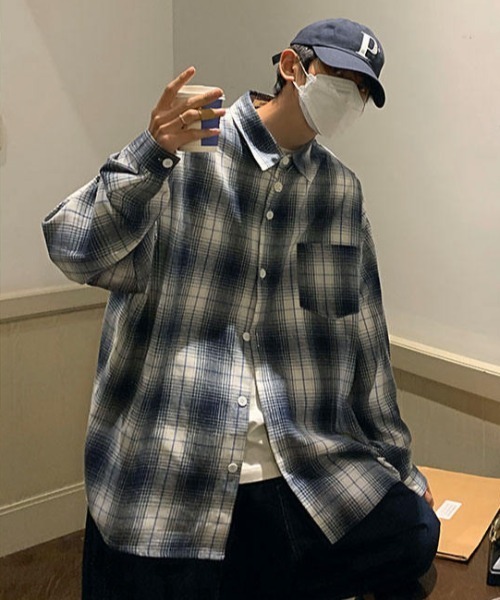 MGV(エムジーヴィー)の「マルチチェックシャツ(シャツ/ブラウス・メンズ・ブルー/ホワイト/グレー・X-LARGE/LARGE/MEDIUM)」の2枚目の写真