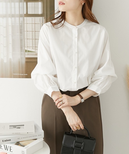 nissen(ニッセン)の「パール調ボタンブラウス(前後2WAY・袖2WAY)(シャツ/ブラウス・レディース・オフホワイト/ブラック/ボルドー・L/M)」の5枚目の写真