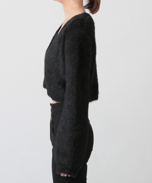 Julia Boutique（ジュリアブティック）の「チェーン付きシャギーニットカーディガン+キャミソールセット/23507（アンサンブル・レディース・オフホワイト/ブラック・ONE）」の16枚目の写真