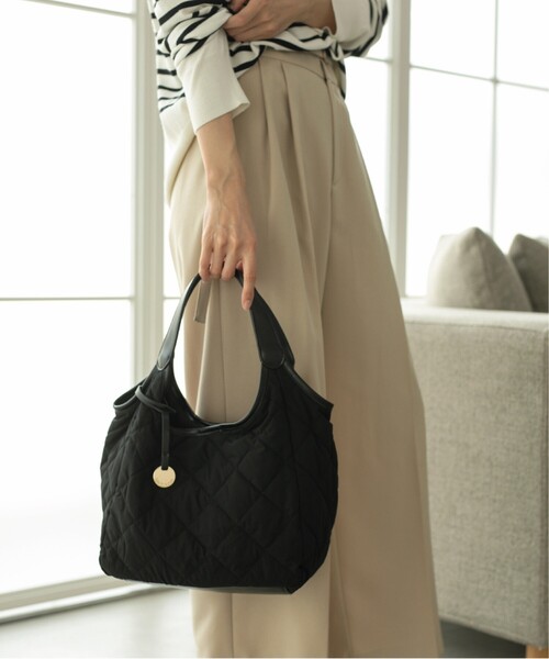 OPAQUE.CLIP(オペークドットクリップ)の「◆【フェイクファー/キルティング】くり手ミドルトートバッグ(トートバッグ・レディース・グレー/ベージュ系その他2/ブラック/チャコール/グリーン系その他3/ベージュ・00)」の9枚目の写真