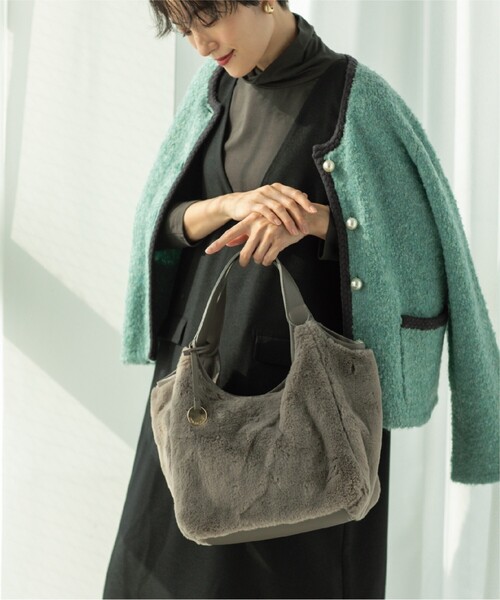 OPAQUE.CLIP(オペークドットクリップ)の「◆【フェイクファー/キルティング】くり手ミドルトートバッグ(トートバッグ・レディース・グレー/ベージュ系その他2/ブラック/チャコール/グリーン系その他3/ベージュ・00)」の12枚目の写真