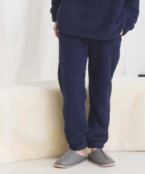 OMNES（オムネス）の「あったかふわシャギーパンツ（その他パンツ・レディース・ホワイト×ブルー/チャコール/ピンク/ネイビー・MEDIUM/LARGE）」の3枚目の写真