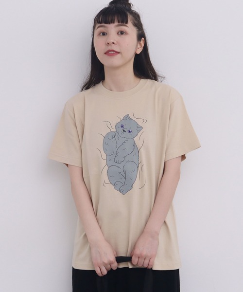 didizizi(ディディジジ)の「子猫プリントTシャツ(Tシャツ/カットソー・レディース・イエロー/ベージュ/グリーン・FREE)」の2枚目の写真