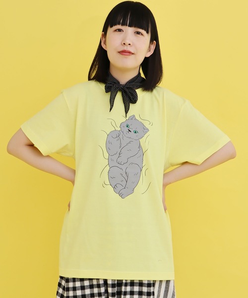 didizizi(ディディジジ)の「子猫プリントTシャツ(Tシャツ/カットソー・レディース・イエロー/ベージュ/グリーン・FREE)」の1枚目の写真