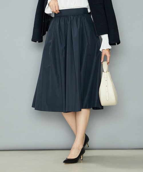 NOLLEY’S（ノーリーズ）の「ウォッシャブルエクセルタフタギャザースカート（スカート・レディース・ネイビー/ベージュ/ブラック・34/36/38）」の14枚目の写真