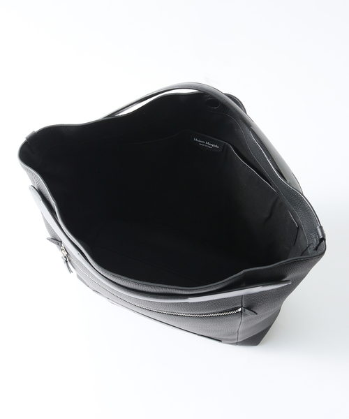 EDIFICE（エディフィス）の「【MAISON MARGIELA / メゾン マルジェラ】SOFT 5AC SHOPPING BAG（トートバッグ・メンズ・ブラック・FREE）」の4枚目の写真