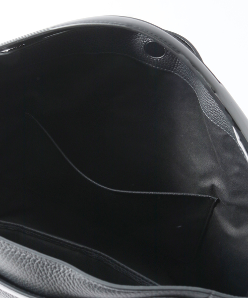 EDIFICE（エディフィス）の「【MAISON MARGIELA / メゾン マルジェラ】SOFT 5AC SHOPPING BAG（トートバッグ・メンズ・ブラック・FREE）」の7枚目の写真