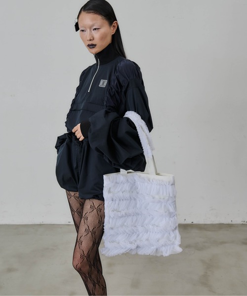 Carmelo（カーメロ）の「チュールトートバッグ / Frill tote bag（トートバッグ・レディース・ホワイト/ブラック・FREE）」の9枚目の写真