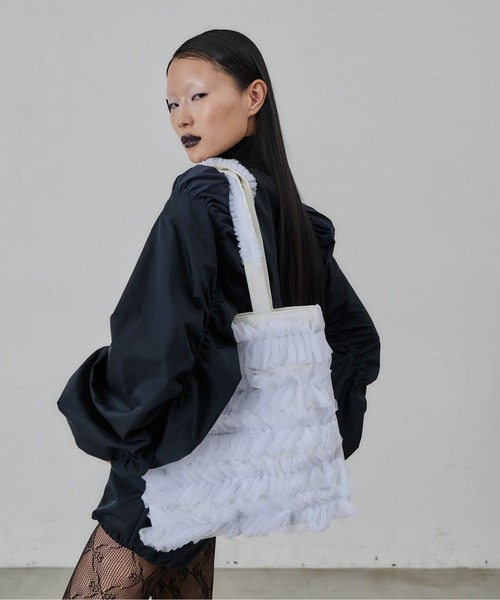 Carmelo（カーメロ）の「チュールトートバッグ / Frill tote bag（トートバッグ・レディース・ホワイト/ブラック・FREE）」の5枚目の写真