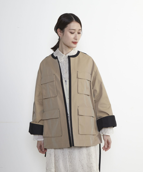 Soffitto 丸首立体ポケットシャンブレーショートコート　ベージュ系フリー SOFFITTO（ソフィット）の「丸首立体ポケットシャンブレーショート