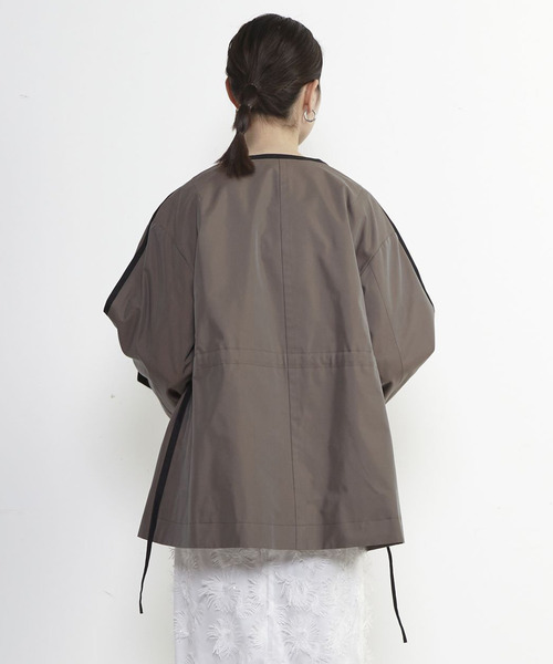 SOFFITTO（ソフィット）の「丸首立体ポケットシャンブレーショート