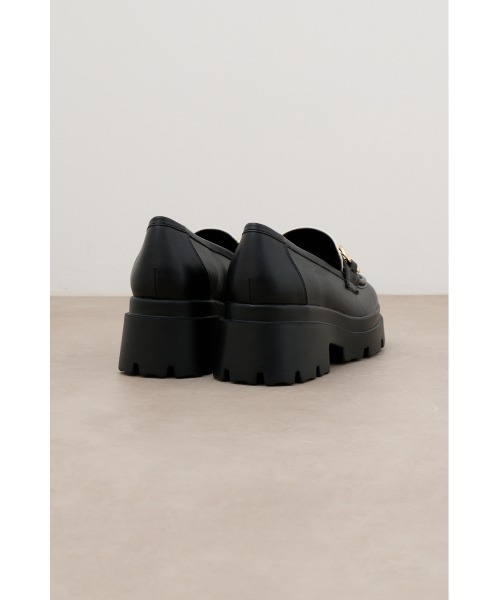 AZUL by moussy（アズールバイマウジー）の「ダブルリングメタルトラックソールローファー（ローファー・レディース・ブラック系その他/ブラック・SMALL/MEDIUM/LARGE）」の15枚目の写真