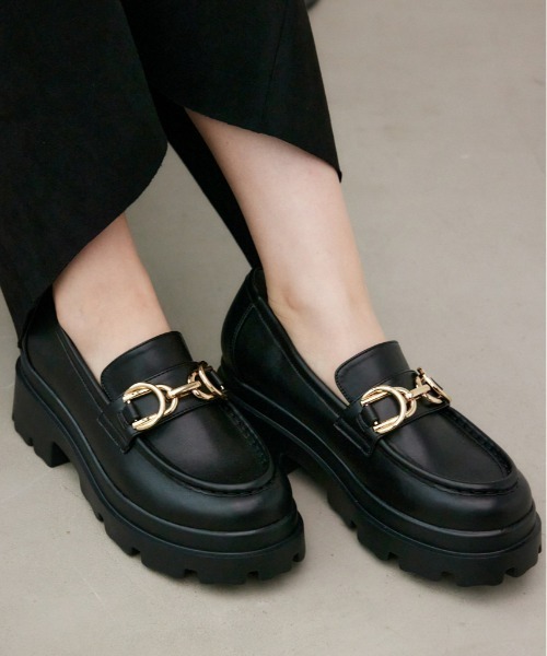 AZUL by moussy（アズールバイマウジー）の「ダブルリングメタルトラックソールローファー（ローファー・レディース・ブラック系その他/ブラック・SMALL/MEDIUM/LARGE）」の19枚目の写真