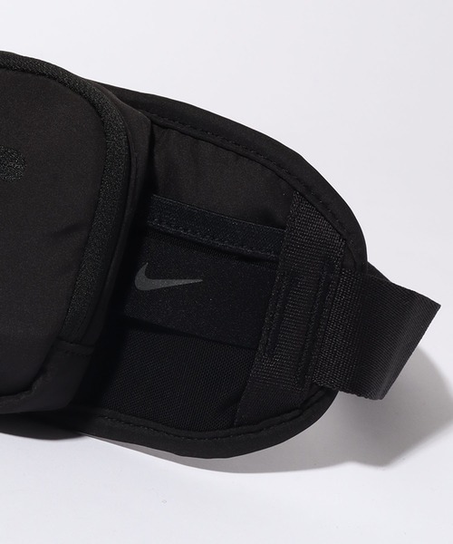NIKE（ナイキ）の「【NIKE/ナイキ 】ランニング ヒップパック（ボディバッグ/ウエストポーチ・メンズ・ブラック・FREE）」の2枚目の写真
