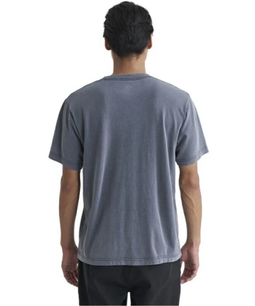 Quiksilver(クイックシルバー)の「SURF DNA LOGO ST2/クイックシルバー半袖ワンポイントロゴTシャツ(Tシャツ/カットソー・メンズ・グレー/ブルー/イエロー/グレー系その他/ホワイト系その他/ホワイト・X-LARGE/MEDIUM/LARGE/SMALL)」の11枚目の写真