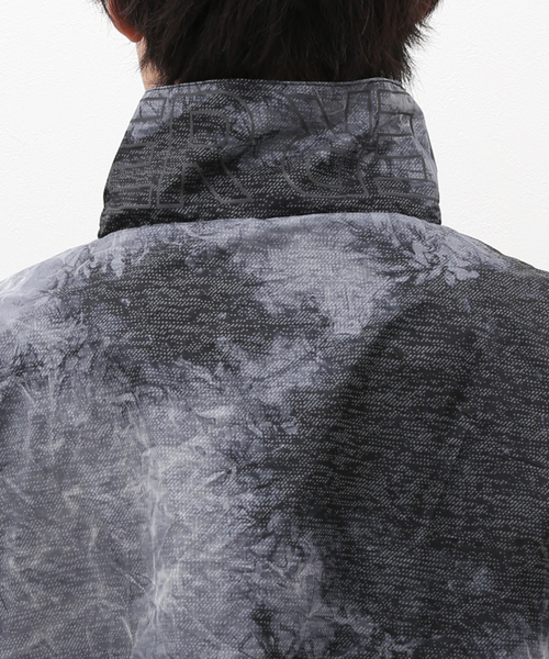 JOURNAL STANDARD(ジャーナルスタンダード)の「【OVER OVER】POP OVER OVER ACID RAIN(ナイロンジャケット・メンズ・チャコールグレー・LARGE/MEDIUM)」の16枚目の写真