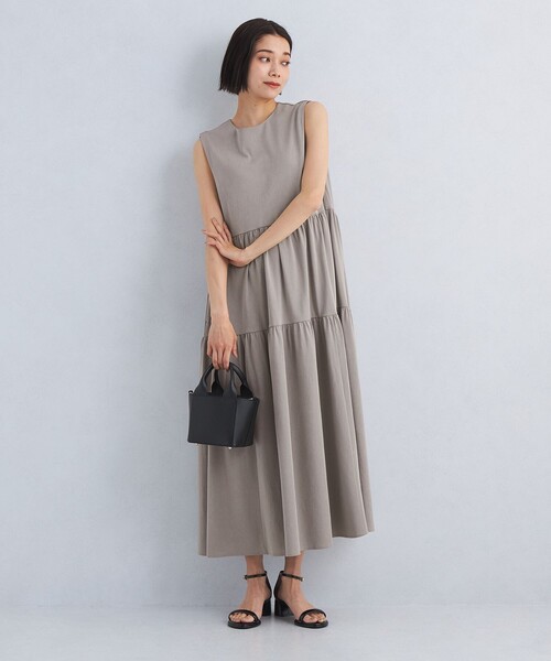 green label relaxing（グリーンレーベルリラクシング）の「［size SHORT/TALLあり］カット ティアード ワンピース -マシンウォッシャブル・吸水速乾・UVカット-（ワンピース・レディース・ブラック/ライトグレー/レッド・FREE/SHORT/TALL）」の4枚目の写真