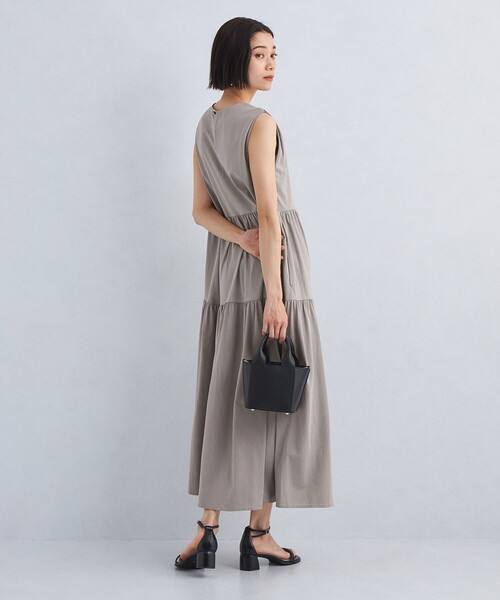 green label relaxing（グリーンレーベルリラクシング）の「［size SHORT/TALLあり］カット ティアード ワンピース -マシンウォッシャブル・吸水速乾・UVカット-（ワンピース・レディース・ブラック/ライトグレー/レッド・FREE/SHORT/TALL）」の6枚目の写真