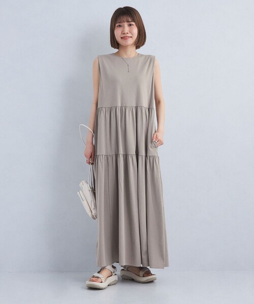 green label relaxing（グリーンレーベルリラクシング）の「［size SHORT/TALLあり］カット ティアード ワンピース -マシンウォッシャブル・吸水速乾・UVカット-（ワンピース・レディース・ブラック/ライトグレー/レッド・FREE/SHORT/TALL）」の10枚目の写真