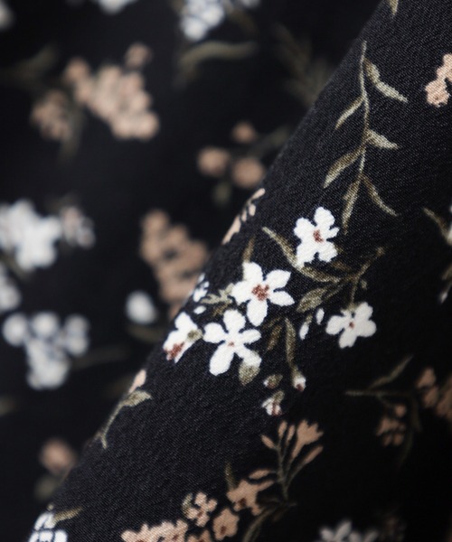 Honeys(ハニーズ)の「バルーン袖ワンピース(ワンピース・レディース・ブラック系その他/ホワイト系その他/ブルー系その他・S/M/L/LL/3L)」の13枚目の写真