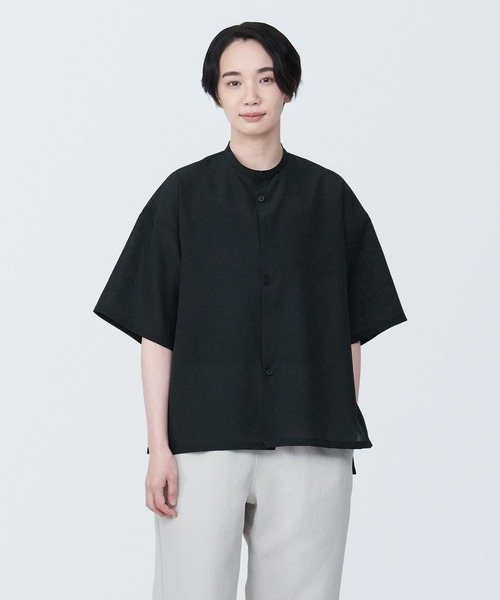 無印良品（ムジルシリョウヒン）の「風を通す　汚れが落ちやすい半袖シャツ（シャツ/ブラウス・メンズ・オフホワイト/ブラック/ブラウン・XS/S/M/L/XL）」の18枚目の写真