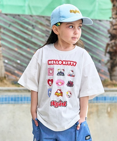 X-girl Stages(エックスガールステージス)の「【ハローキティ】グラフィック半袖Tシャツ(Tシャツ/カットソー・キッズ・オフホワイト/マルチ/レッド・90cm/100cm/110cm/120cm/130cm/140cm)」の2枚目の写真
