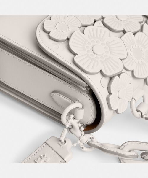 COACH　ティーローズ　ローグ　ミニバッグ　ショルダーバッグ　ホワイト COACH ティーローズ ローグ ミニバッグ ショルダーバッグ ホワイト