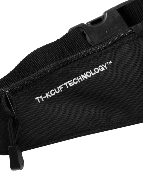 HUF（ハフ）の「HYDE WAIST BAG / HUF ハフ ウエストバッグ 4.5L（ボディバッグ/ウエストポーチ・メンズ・ブラック・O/S）」の4枚目の写真