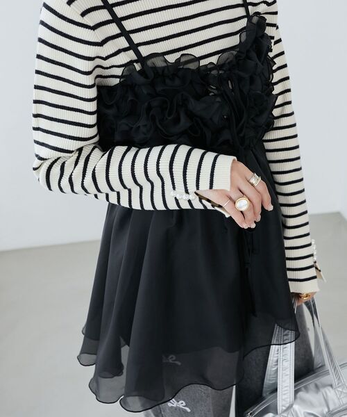 MAJESTIC LEGON(マジェスティックレゴン)の「ミルフィーユキラキラビスチェ(キャミソール・レディース・ブルー/アイボリー/ブラック/ピンク/ブラック系その他2・MEDIUM)」の3枚目の写真