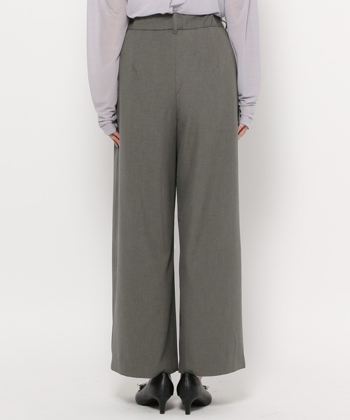 mysty woman（ミスティウーマン）の「インタックワイドパンツ 140933（その他パンツ・レディース・チャコールグレー/ブラック/ベージュ・FREE）」の9枚目の写真