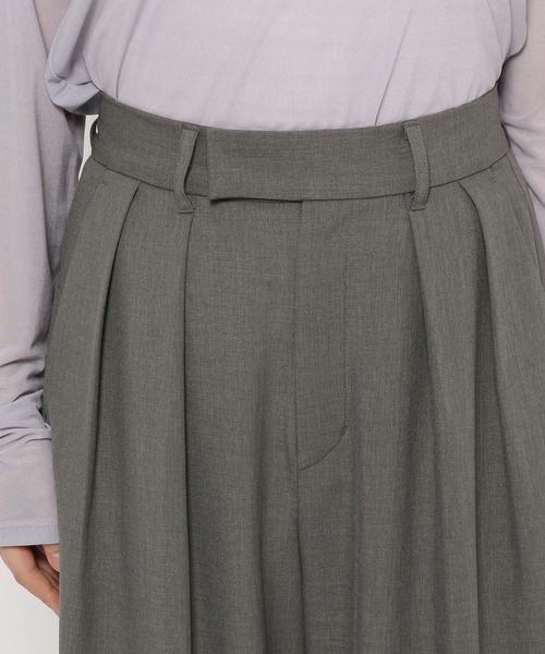 mysty woman（ミスティウーマン）の「インタックワイドパンツ 140933（その他パンツ・レディース・チャコールグレー/ブラック/ベージュ・FREE）」の11枚目の写真