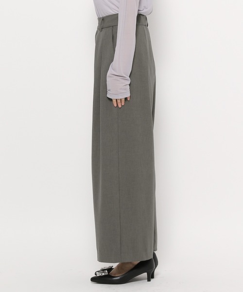 mysty woman（ミスティウーマン）の「インタックワイドパンツ 140933（その他パンツ・レディース・チャコールグレー/ブラック/ベージュ・FREE）」の8枚目の写真