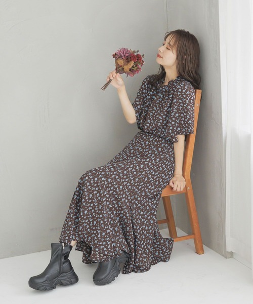 mysty woman(ミスティウーマン)の「レトロフラワーブラウス 140918(シャツ/ブラウス・レディース・ブラウン/オフホワイト/ブラック・FREE)」の6枚目の写真