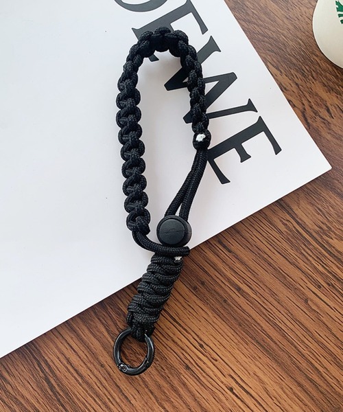 lit.Cy(リットシー)の「ソロモン編みハンドスマホストラップ(スマホグッズ・レディース・ブラック/ブルー/イエロー/グリーン/オレンジ系その他・FREE)」の8枚目の写真