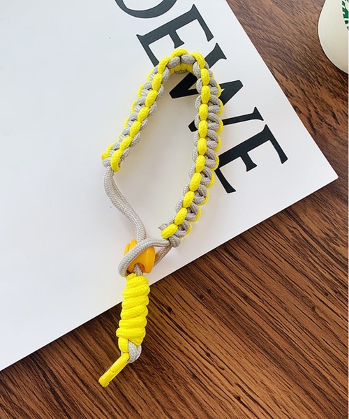 lit.Cy(リットシー)の「ソロモン編みハンドスマホストラップ(スマホグッズ・レディース・ブラック/ブルー/イエロー/グリーン/オレンジ系その他・FREE)」の9枚目の写真