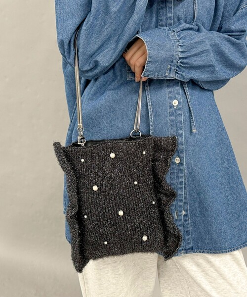 fredy emue(フレディエミュ)の「パールドットシャイニーニットバッグ(ショルダーバッグ・レディース・シルバー/ブラック・FREE)」の22枚目の写真