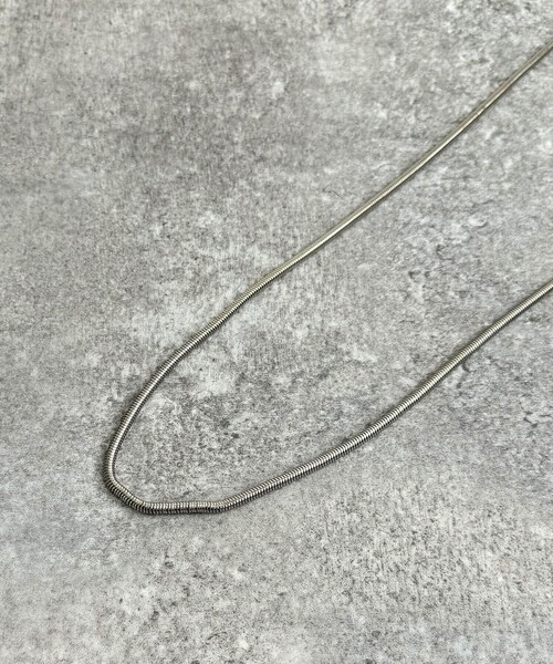 fredy emue(フレディエミュ)の「パールドットシャイニーニットバッグ(ショルダーバッグ・レディース・シルバー/ブラック・FREE)」の17枚目の写真