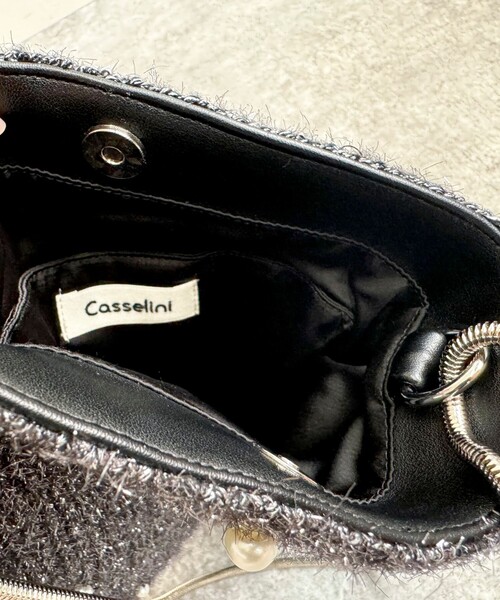 fredy emue(フレディエミュ)の「パールドットシャイニーニットバッグ(ショルダーバッグ・レディース・シルバー/ブラック・FREE)」の11枚目の写真