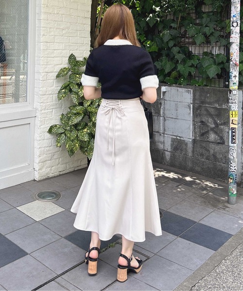 INGNI(イング)の「チョーカー付フェザー配色半袖ニット(ニット/セーター・レディース・ブラック×ホワイト/グレー系8/ホワイト×ブラック・M)」の22枚目の写真