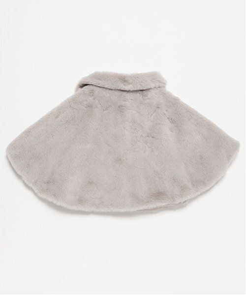 petit main（プティマイン）の「2WAY襟リボンケープ（ポンチョ・キッズ・アイボリー/ライトピンク/ライトグレー・FREE）」の5枚目の写真