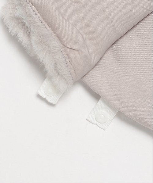 petit main（プティマイン）の「2WAY襟リボンケープ（ポンチョ・キッズ・アイボリー/ライトピンク/ライトグレー・FREE）」の19枚目の写真