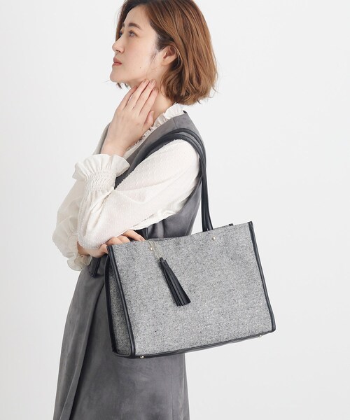 grove（グローブ）の「◆【A4】アソートパイピングタッセルトート（トートバッグ・レディース・アイボリー系1/ブラック系1/ダークブラウン系1/ブラック系3・00）」の9枚目の写真