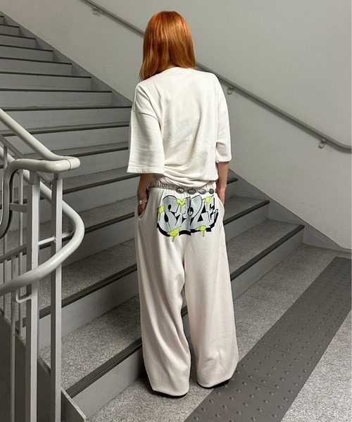 sedacle(セダクル)の「裏毛アソートロゴプリントトップス【SETUP着用可能】(Tシャツ/カットソー・メンズ・オフホワイト/ピンク/ネイビー/ブラック・LARGE/MEDIUM/SMALL)」の11枚目の写真