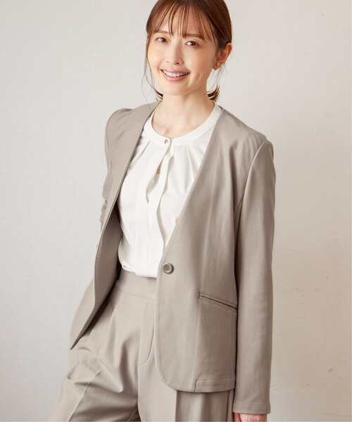 IKKA LOUNGE（イッカラウンジ）の「【洗濯機で洗える／セットアップ対応】GOKU楽カットソーノーカラージャケット（テーラードジャケット・レディース・ブラック/ベージュ・M/L/S）」の20枚目の写真